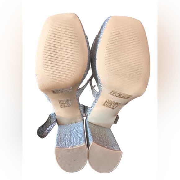 NEW Women’s Platform Chunky 5” Silver Sequined Heels Open Toe/Heel Size 8.5 - Picture 2 of 12